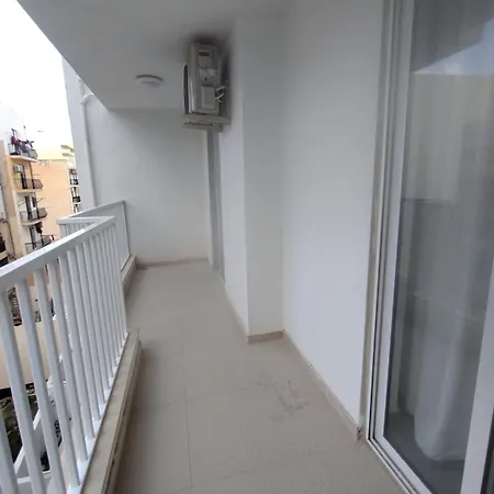 San Pawl * St. Paul's Bay