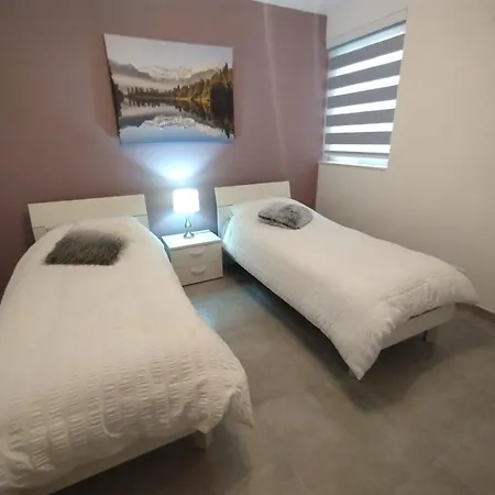 San Pawl Apartment *