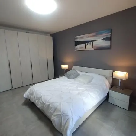 San Pawl Apartment *