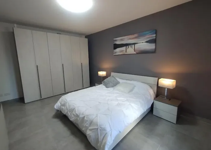 San Pawl Apartment *